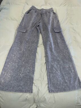 Wide Leg Cargo Sweatpants in Washed Gray